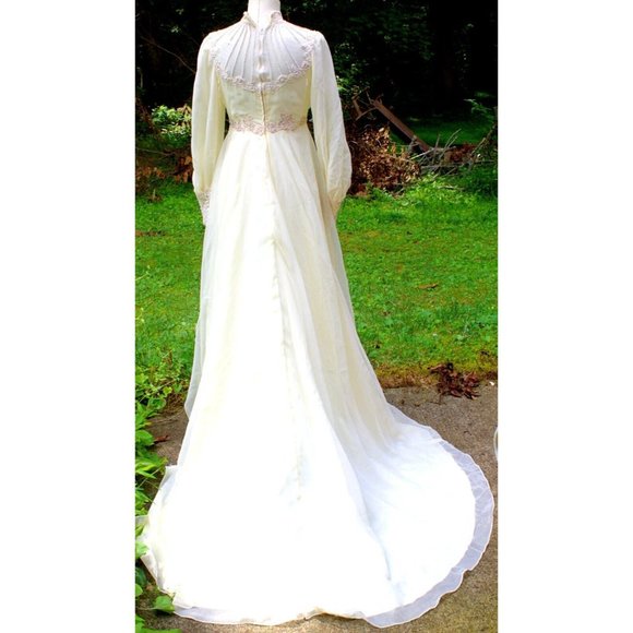 Vtg 80s Ivory Wedding Dress Veil Hi Neck Bead Sheer Cuffed Train Victorian Goth - Picture 8 of 16